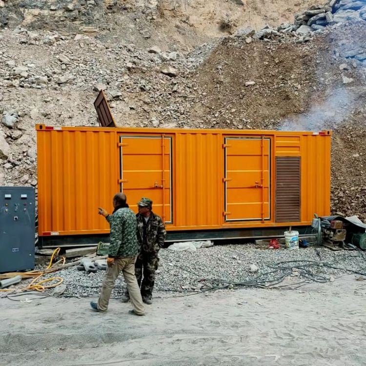 昆山如何选择适合自己的 800KW 柴油发电机组?