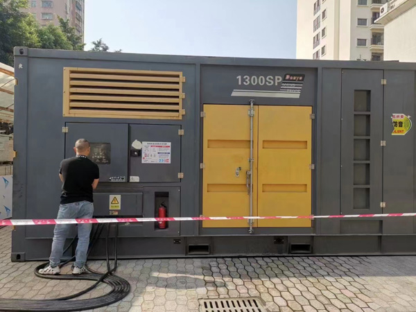 昆山500KW发电机组冬季应该配多大的启动电瓶？